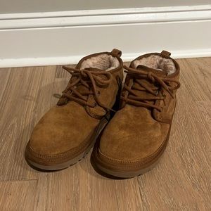Ugg Womens Nuemel Boots size 8 Chestnut great condition